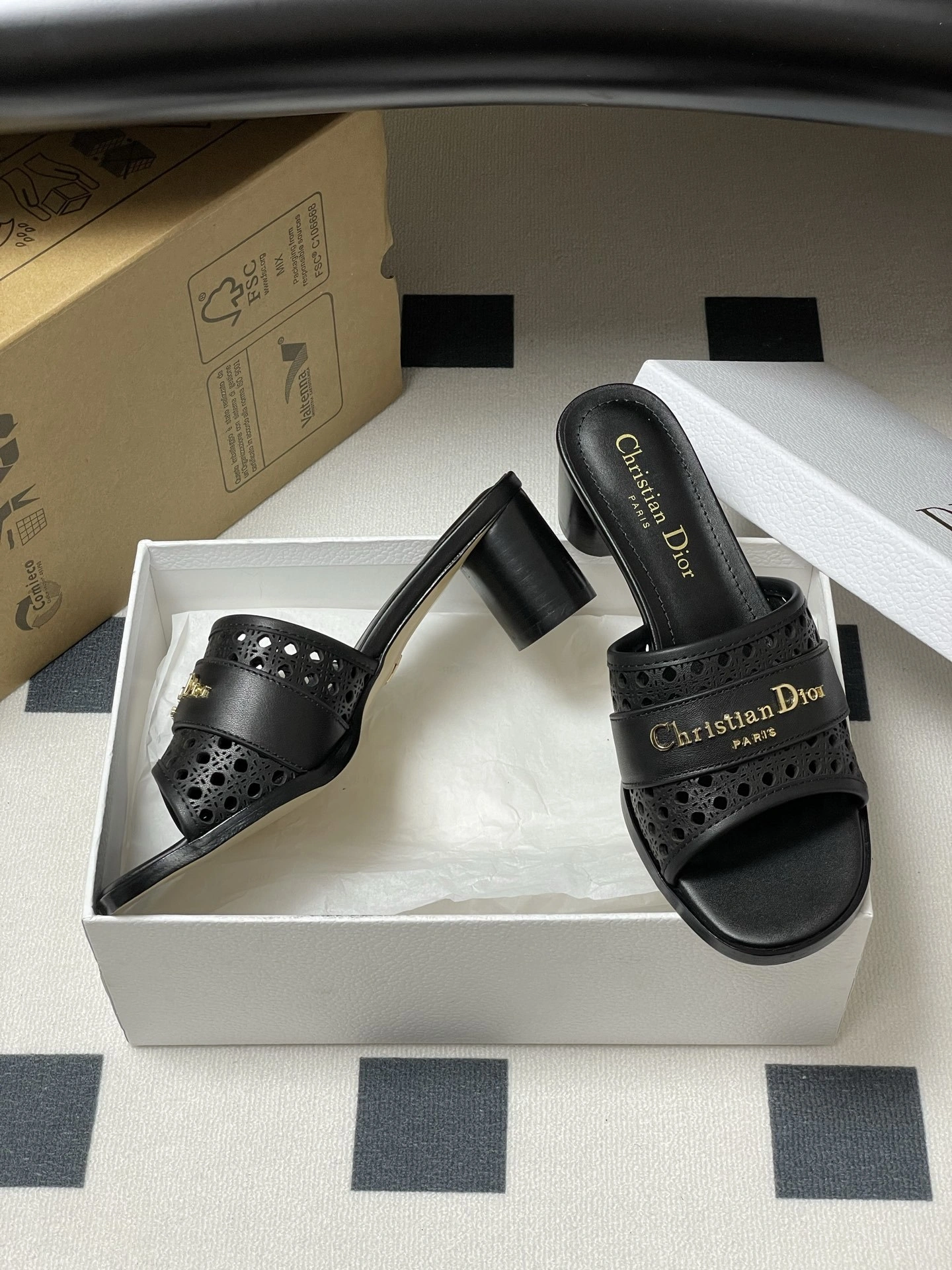COCO-- 4ior KDO291MLC_S900 Calfskin D-Lane Heel height：5.5CM item:E-X000H1628